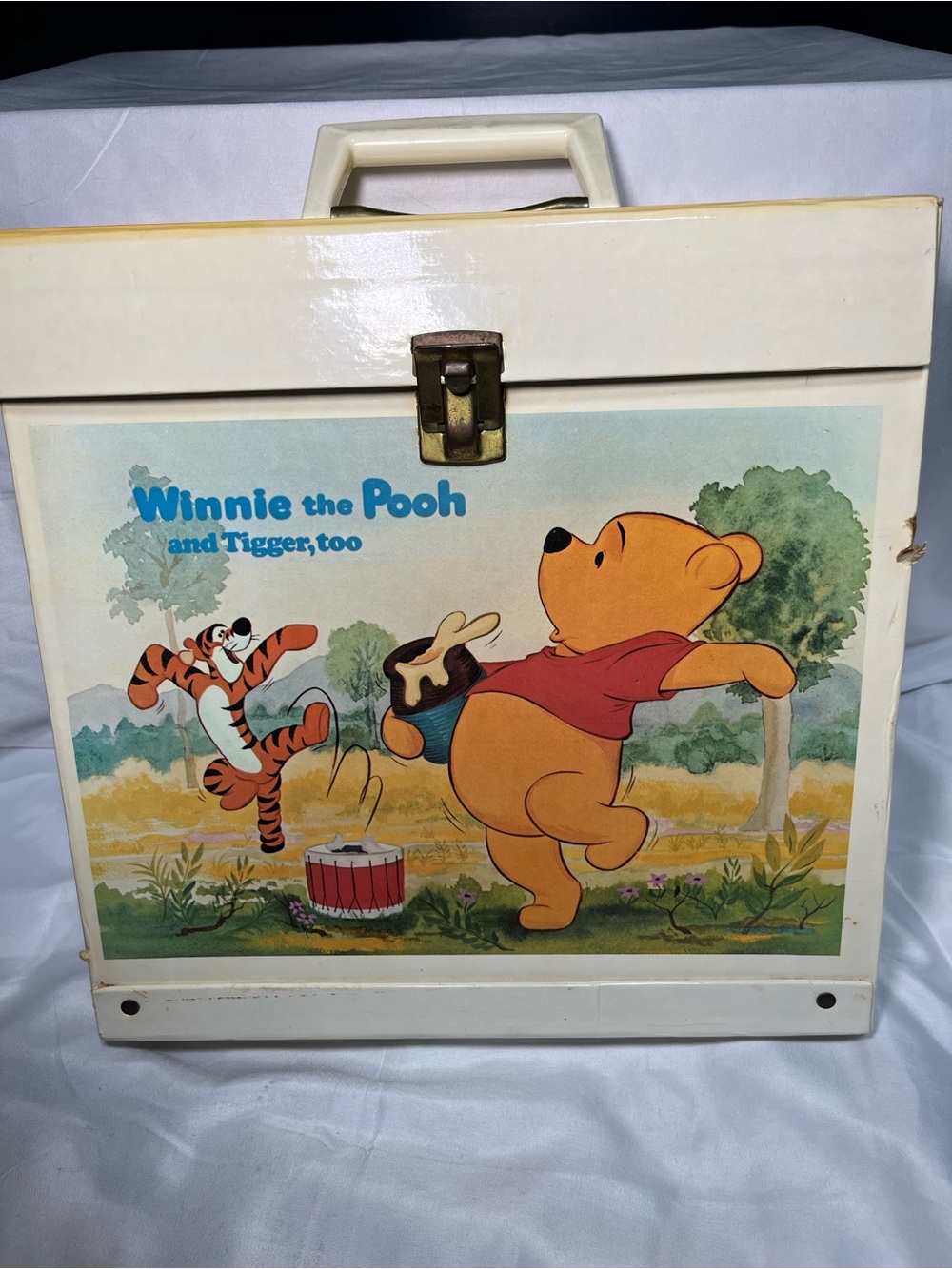 Vintage 1970s Winnie the Pooh & Tigger Washable Record Toy Case‎ Disney Read